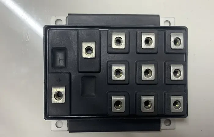 IGBT - نو -6DI50C-060