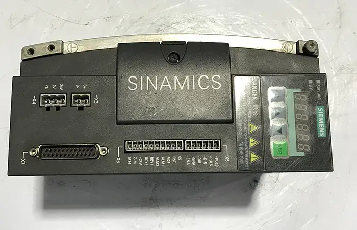 سروو درایو زیمنس 6SL3210-5CC14-0UA0 کارکرده