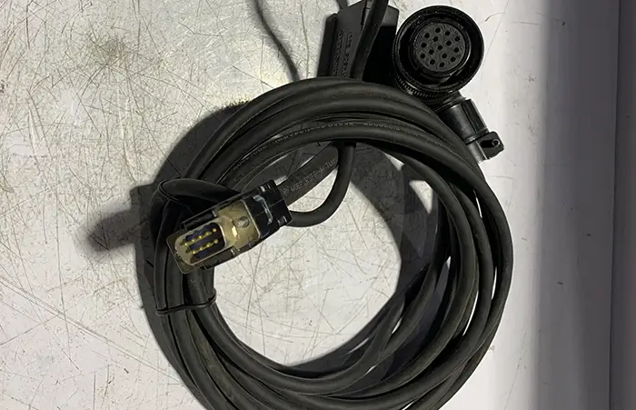 E050-DB09E0H15-11 - ENCODER CABLE