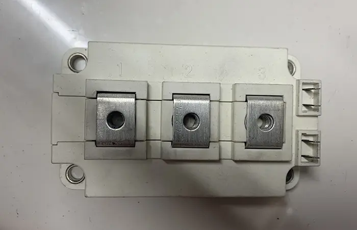 IGBT -  نو -BSM150GB120DN2