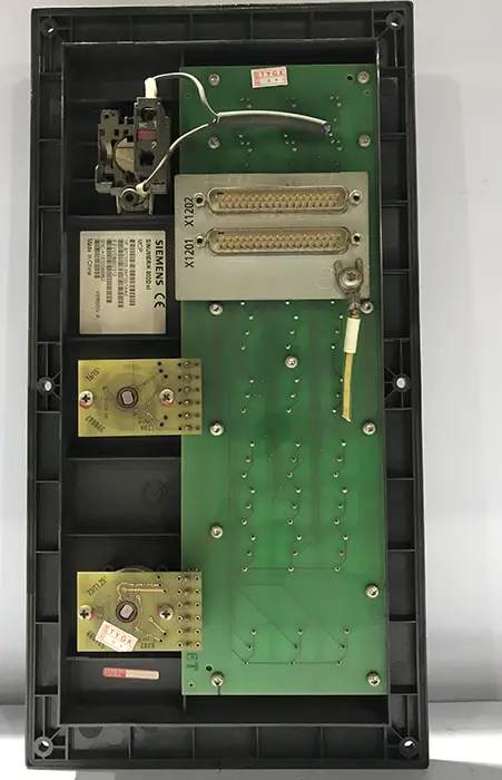 صفحه کلید صنعتی - 6fc5303-0af30-1aa0 - Siemens - 6fc5203-0ac00-0aa9