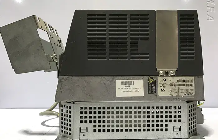 سروو درایو زیمنس 6SL3210-1SE21-0UA0 کارکرده
