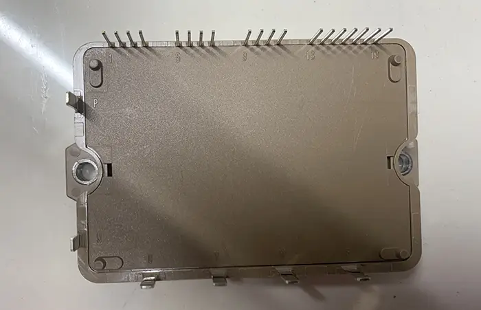 IGBT - نو -7MBP100VFN060-52
