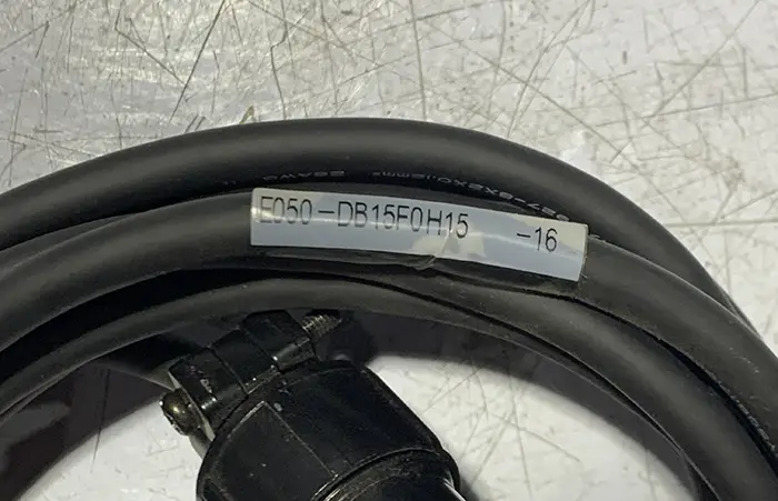E050-DB15F0H15-16 - ENCODER CABLE
